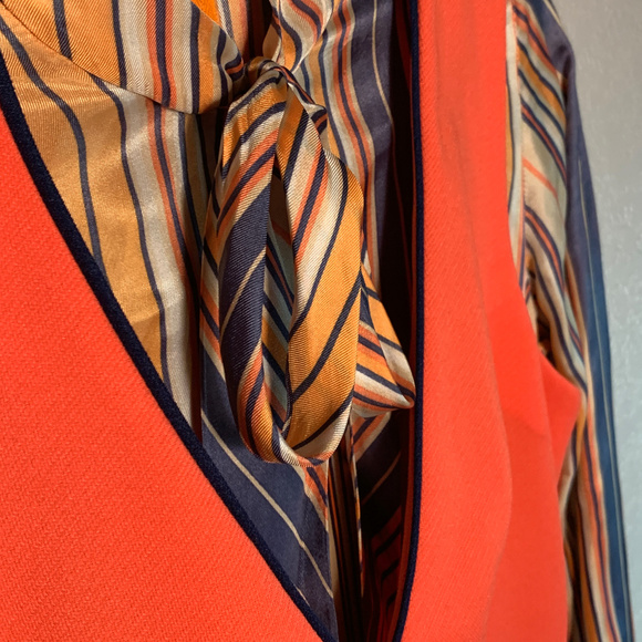 Amazing Vintage Suit-Dress - Picture 3 of 8